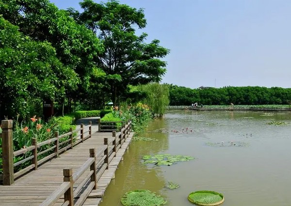 廣州市濕地公園采購大理石垃圾桶