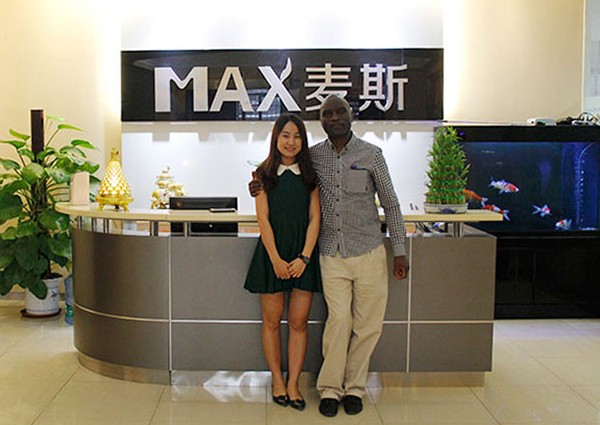 海外買家/肯尼亞客戶Gerald蒞臨麥斯參觀！