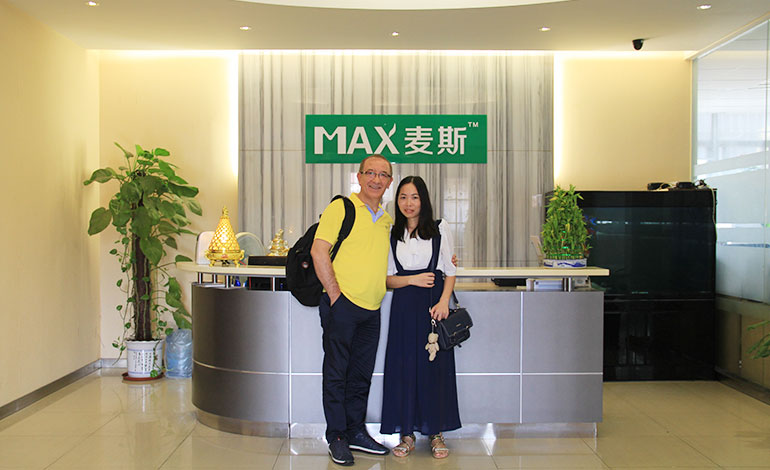 麥斯快訊：土耳其客戶蒞臨麥斯環(huán)保參觀合影